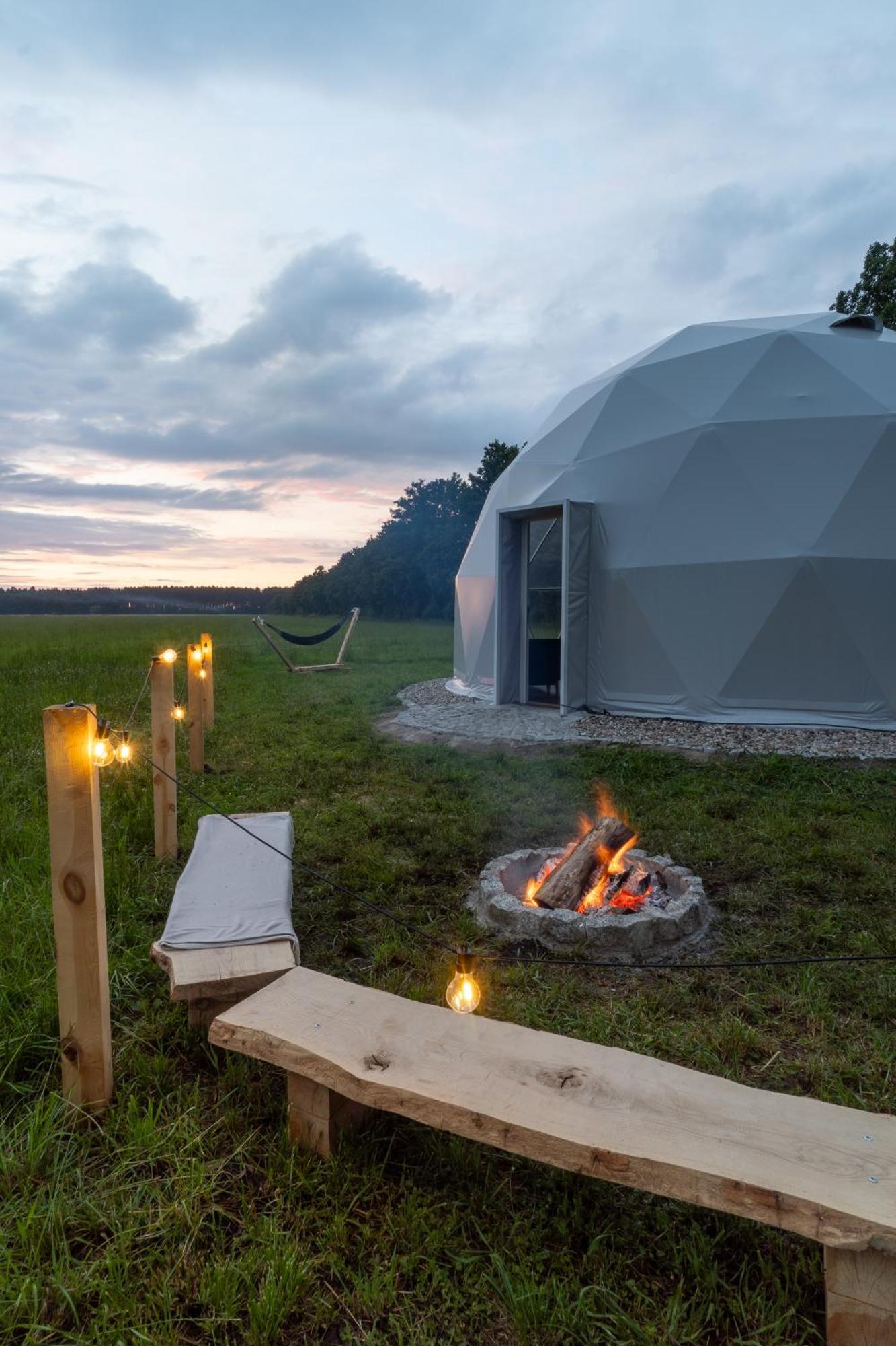 Glamping Hen W Trawie * Karwienskie Bloto Drugie